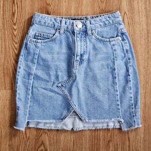 BDG URBAN OUTFITTERS JEAN SKIRT SIZE XS